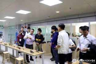 海峽兩岸機(jī)器人技術(shù)交流體驗(yàn)營(yíng)系列報(bào)道之一 技術(shù)交融，智慧同行